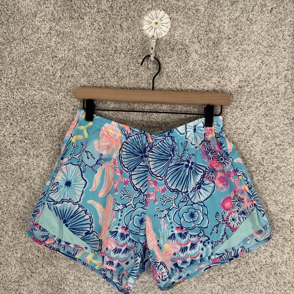 Lilly Pulitzer Other - LILLY PULITZER BALI BLUE ONCE UPON A TIDE OCEAN TRAIL SHORTS SIZE S WOMEN'S